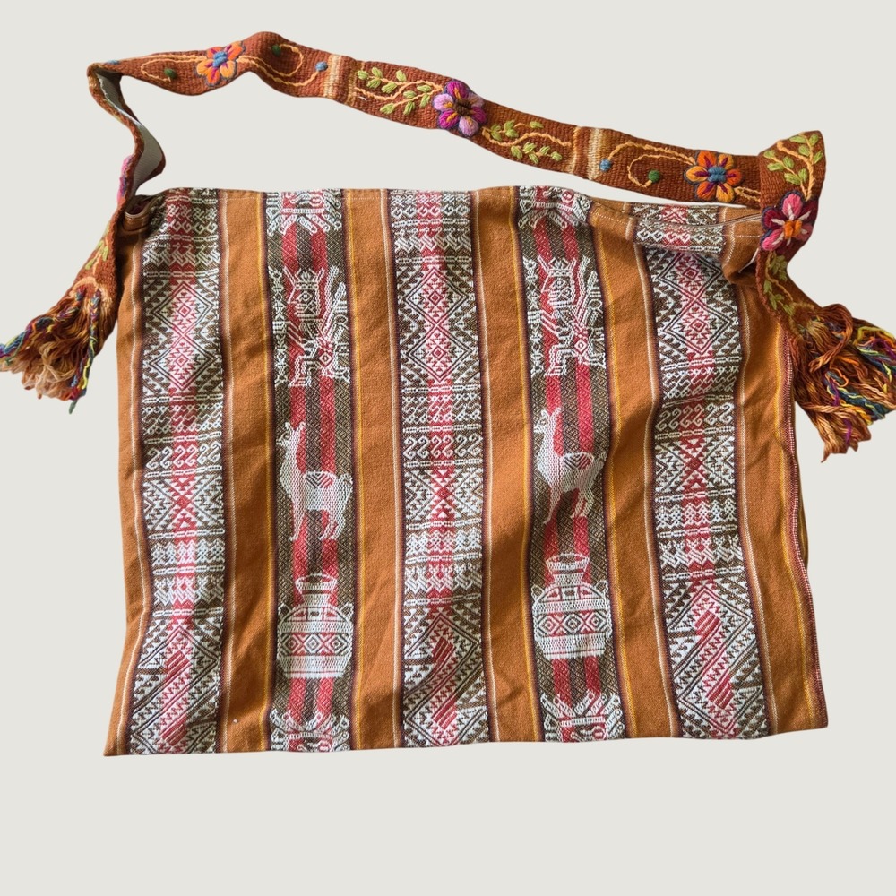 Chilean Woven Wool Tapestry Market Bag Llama Floral Embroidered Tassel Strap